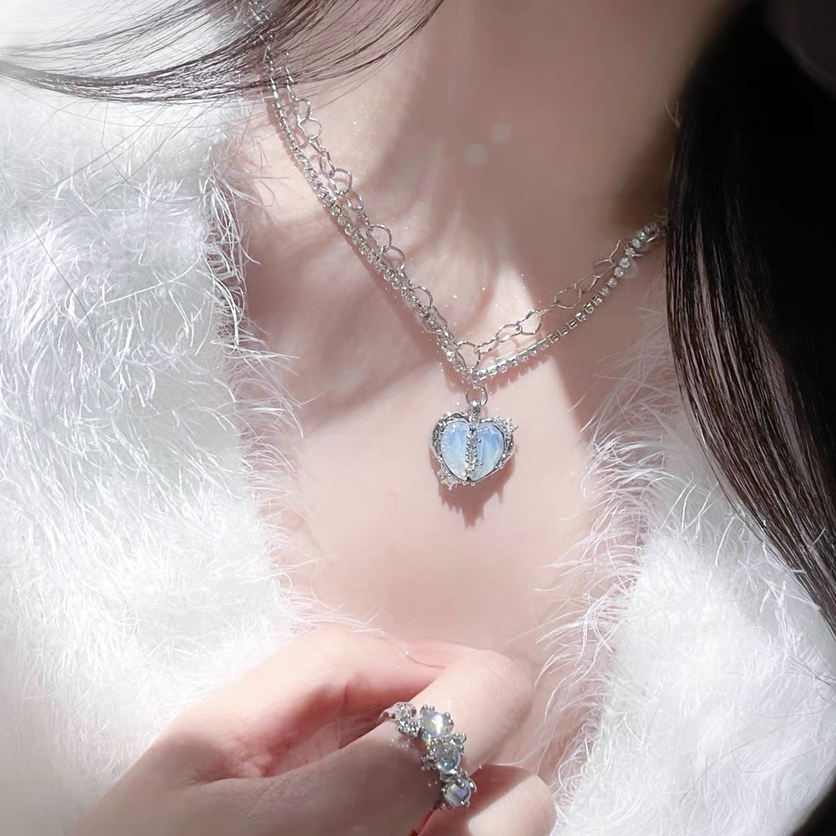 Heart-Shaped Opal Crystal Clavicle Multi-Layer Diamond Split Neckless